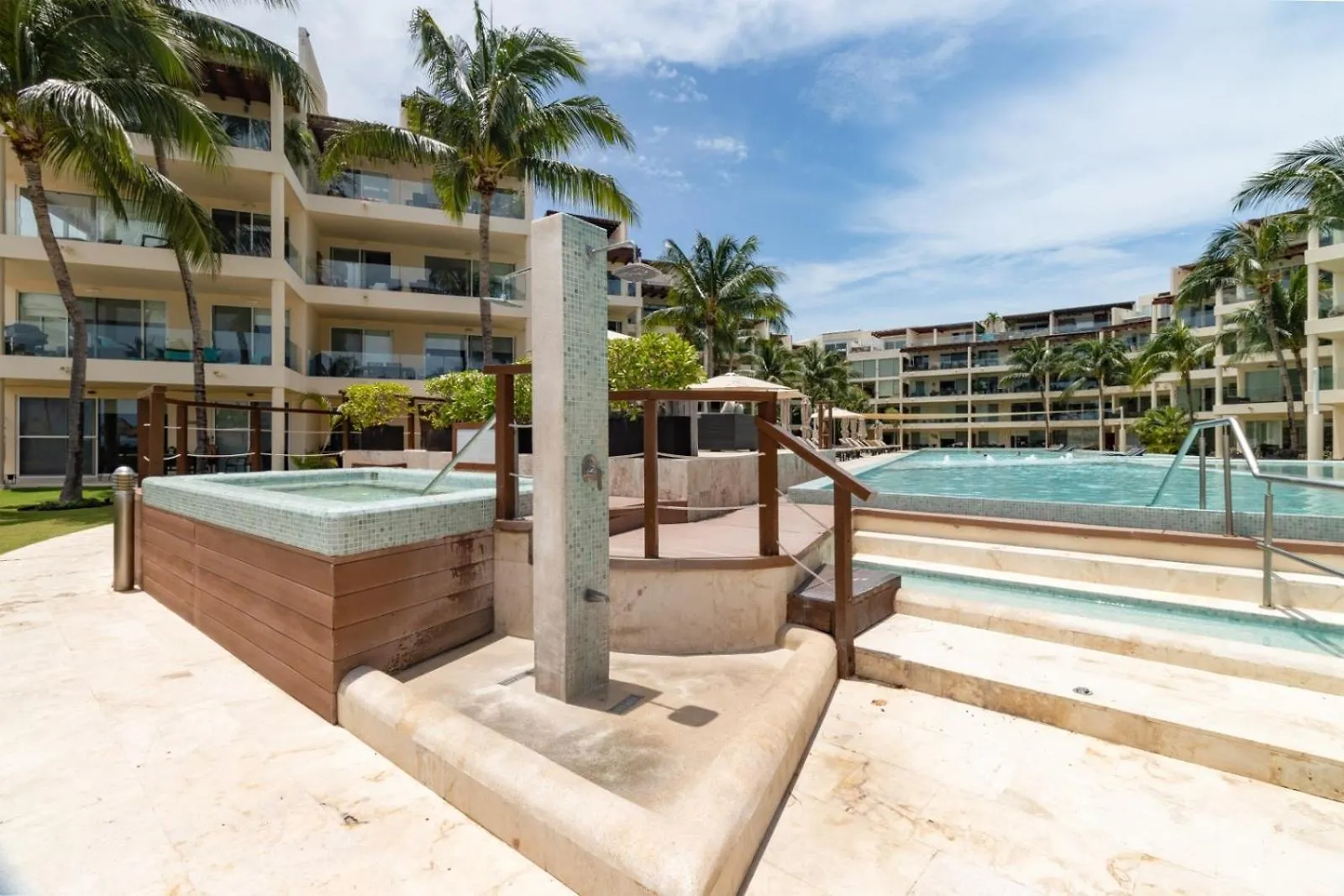 Elements Garden House 3 Condo Playa del Carmen Apartment